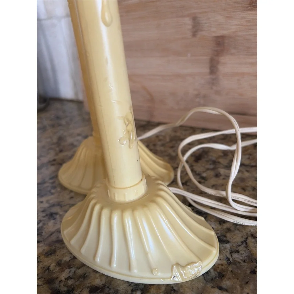 Set 2Vtg Christmas Window Single Plastic Wax Drip Candle Candolier & Bulbs Read
